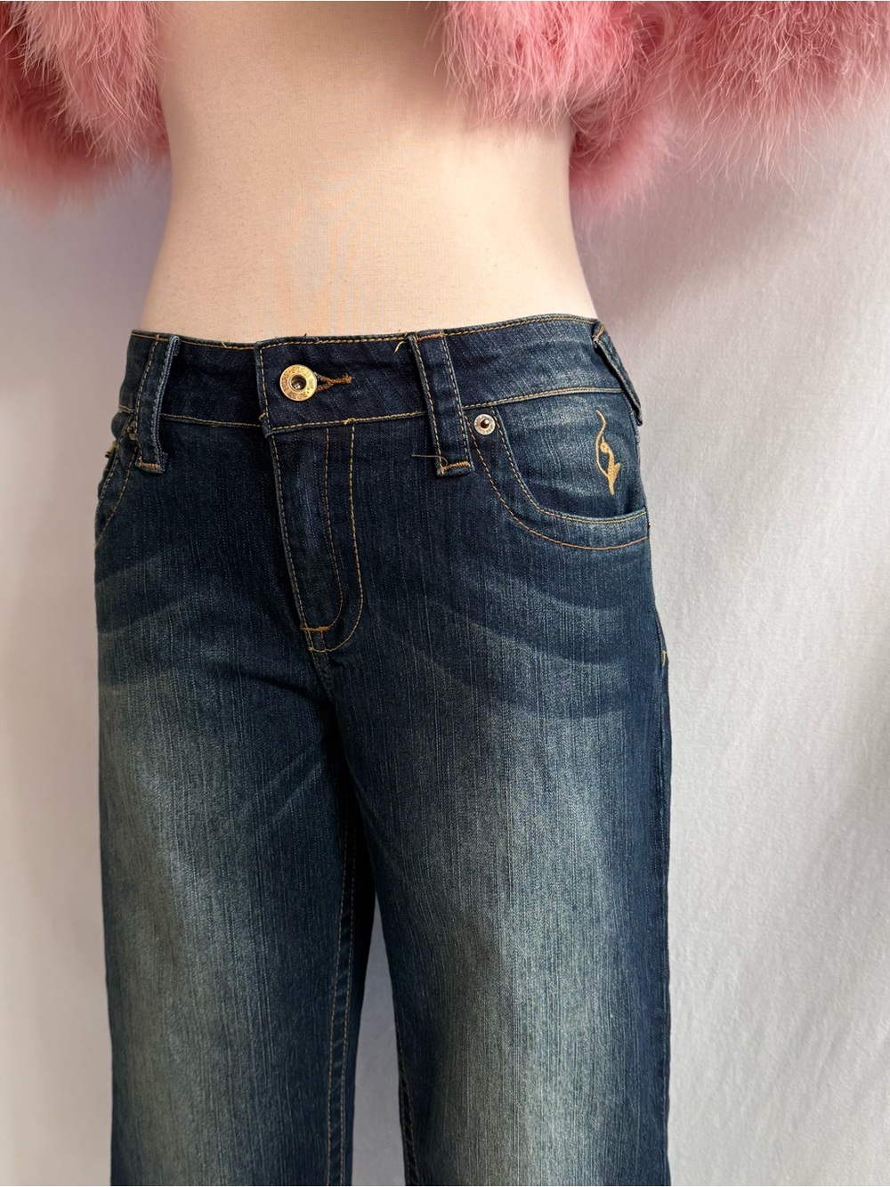 Y2K Baby Phat Cropped Jeans - Picture 4 of 6